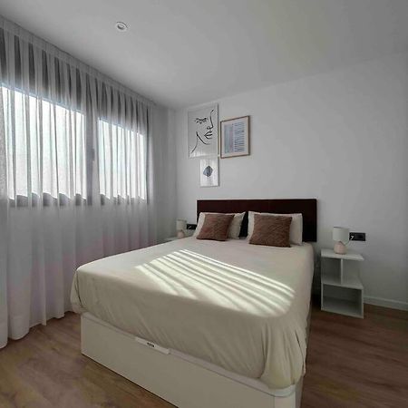Appartement Estrenalo A Minutos De Bcn à Sant Feliu de Llobregat Extérieur photo
