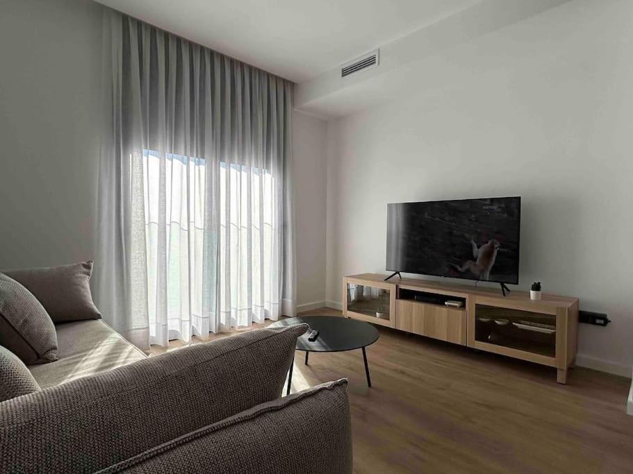 Appartement Estrenalo A Minutos De Bcn à Sant Feliu de Llobregat Extérieur photo